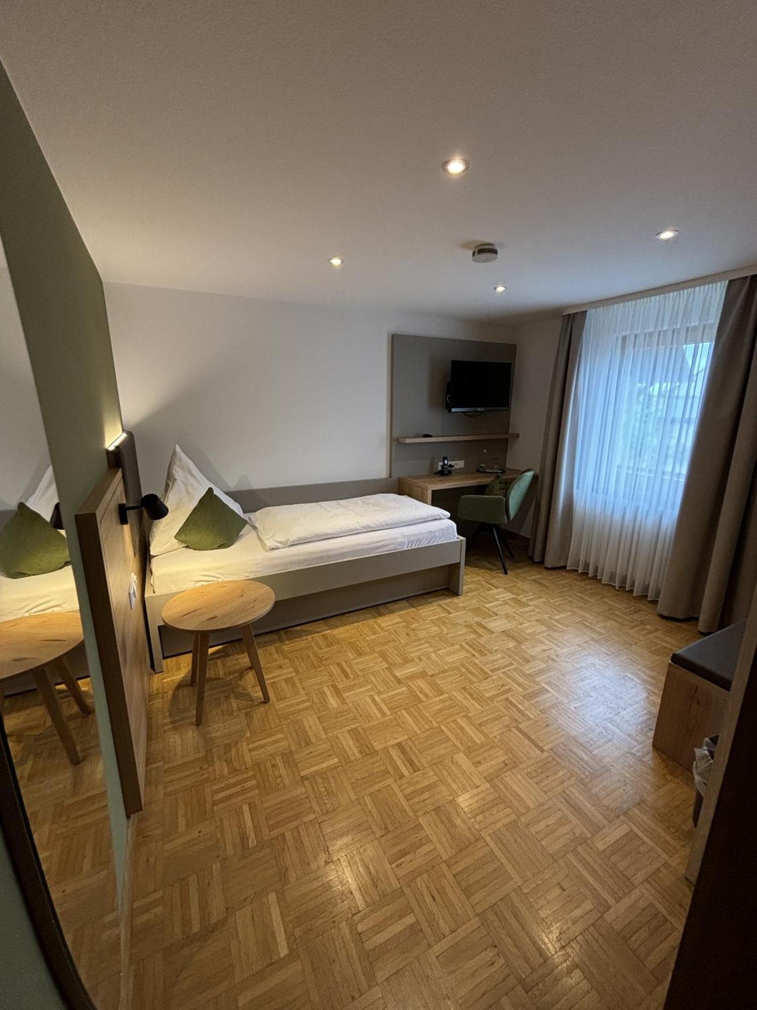 Landgasthaus Zur Linde, Neusatz Buehl  Room photo